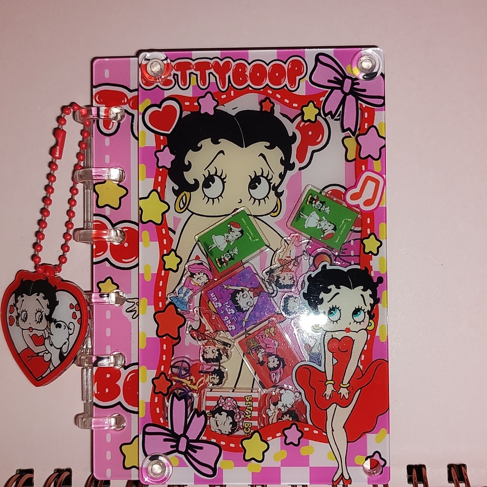 New! Betty Boop A7 Size Acrylic Shaker Notebook with Heart Charm Accent And Pape